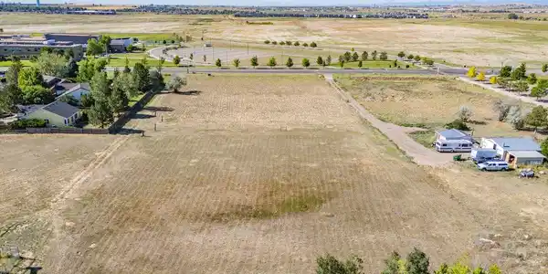 Image 3: Nearly 4 Acres with Outstanding Location