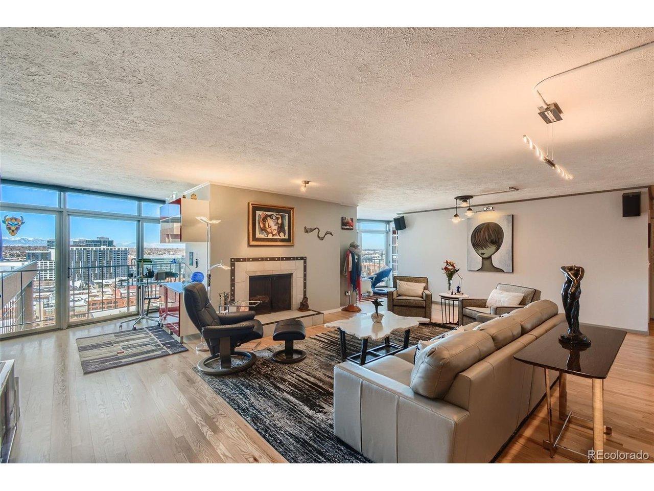 Image 3: Living space