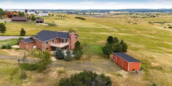 Image 2: Backs to 30 acres of Open Space and Trails! Image 2: Backs to 30 acres of Open Space and Trails!