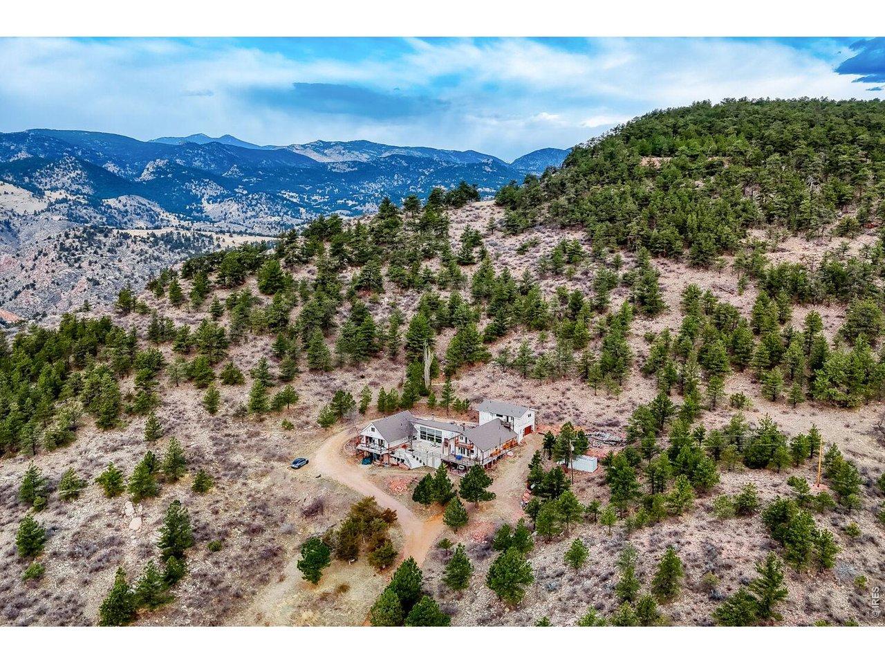 Image 1: PRIVACY. Panoramic VIEWS of Pikes Peak. Apple trees on your driveway up! Image 1: PRIVACY. Panoramic VIEWS of Pikes Peak. Apple trees on your driveway up!