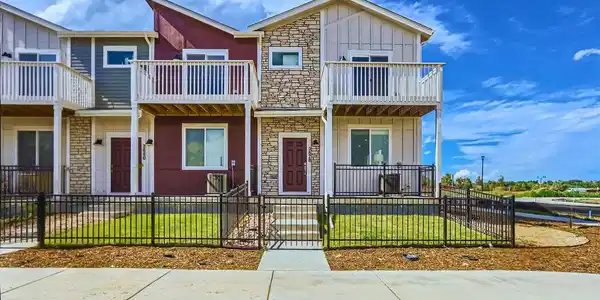 2840 Bear Springs Cir
