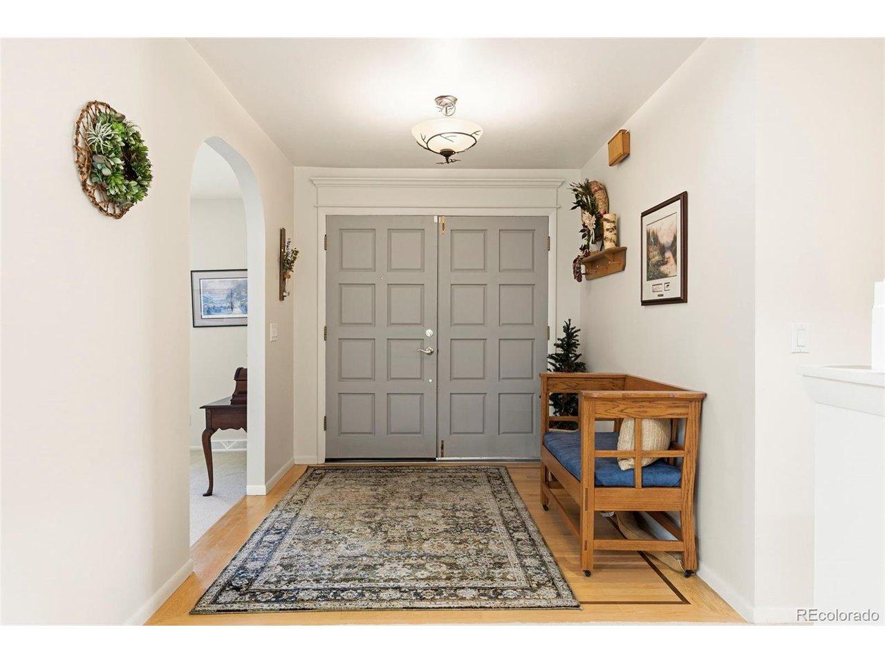 Image 3: Entry Way Image 3: Entry Way