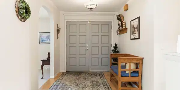 Image 3: Entry Way Image 3: Entry Way