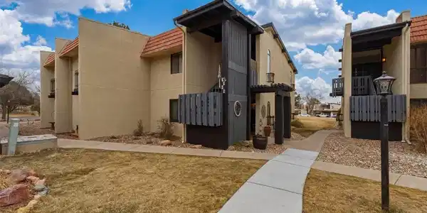 1098 Fontmore Rd