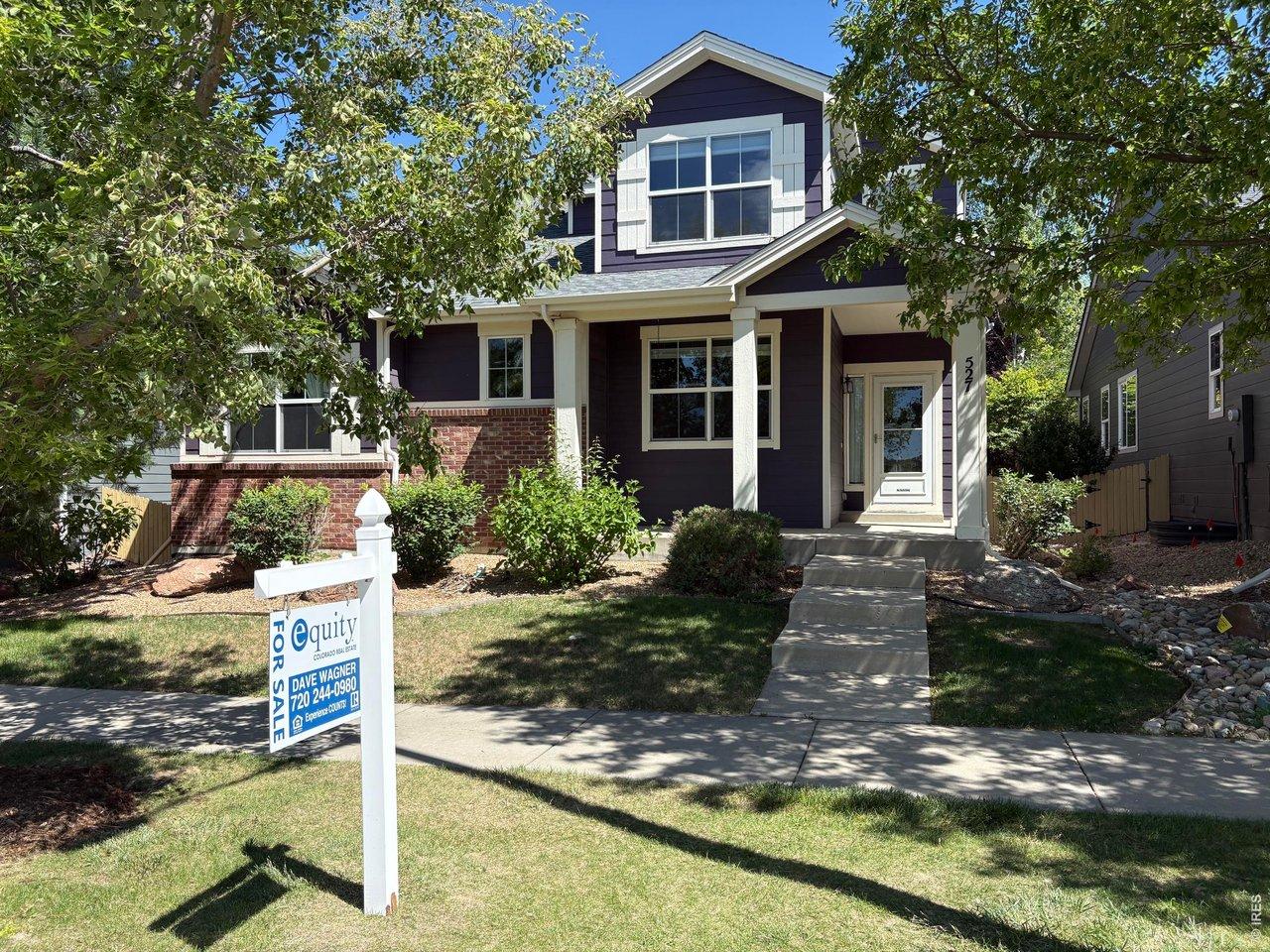 Image 1: Beautiful home at 527 Deerwood Dr Longmont Image 1: Beautiful home at 527 Deerwood Dr Longmont