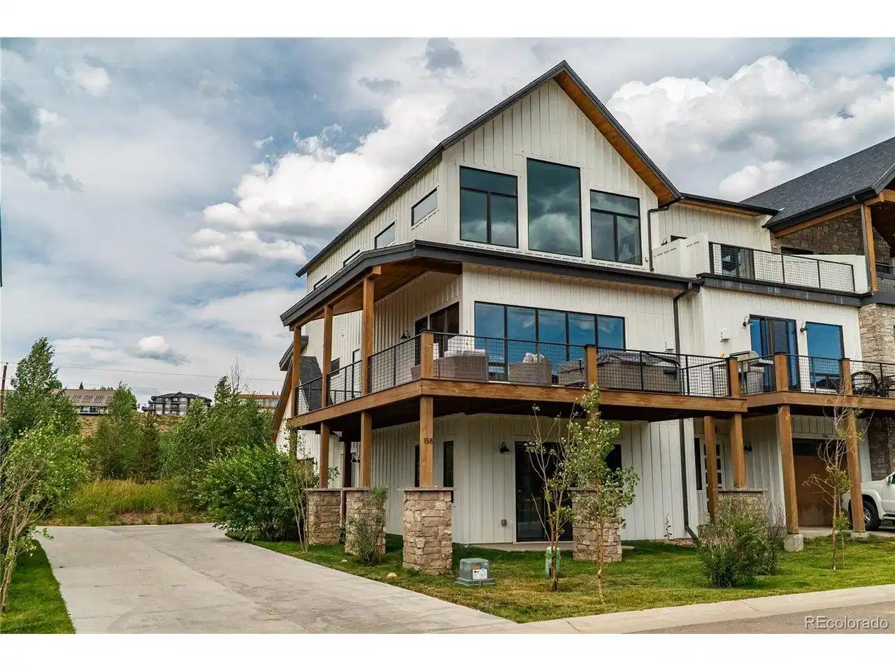 Image 1: Welcome to 158 Hay Meadow Drive