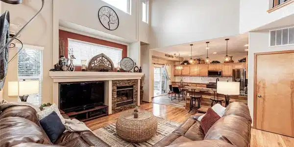 Image 4: Gas Fireplace Image 4: Gas Fireplace