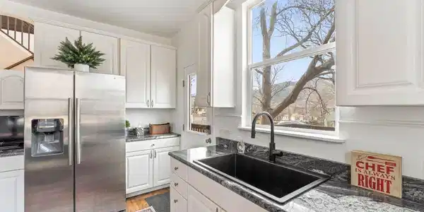 Image 3: Main Kitchen Image 3: Main Kitchen