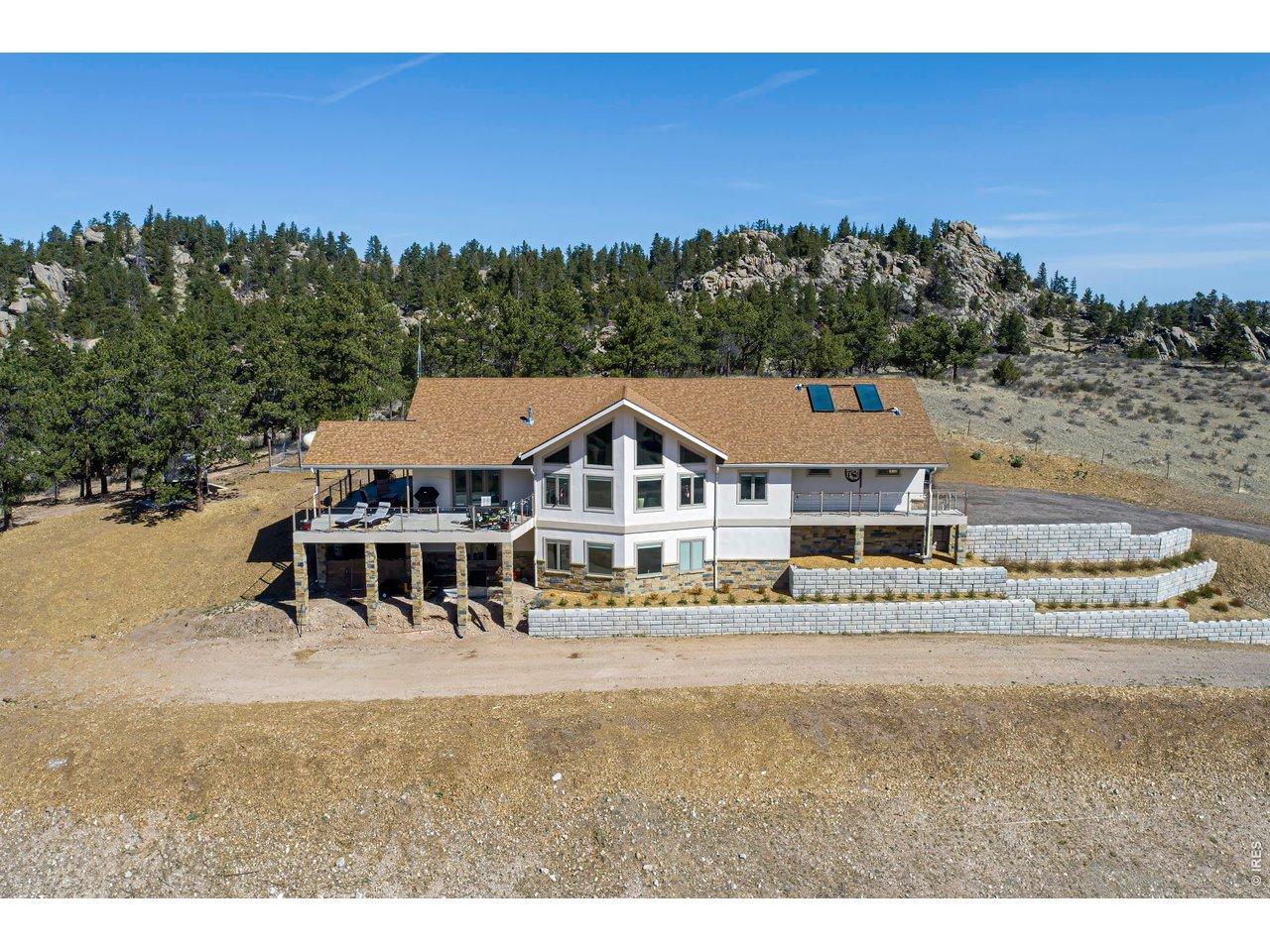 Image 1: Private ridge-top mountain retreat Image 1: Private ridge-top mountain retreat