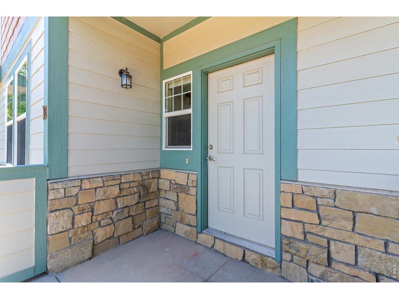 Image 2: Covered Porch Image 2: Covered Porch