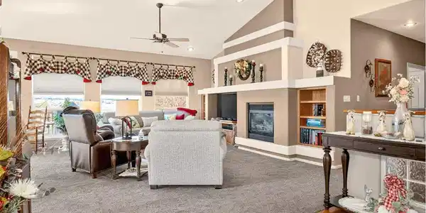 Image 4: Living Room as you enter the home. Image 4: Living Room as you enter the home.