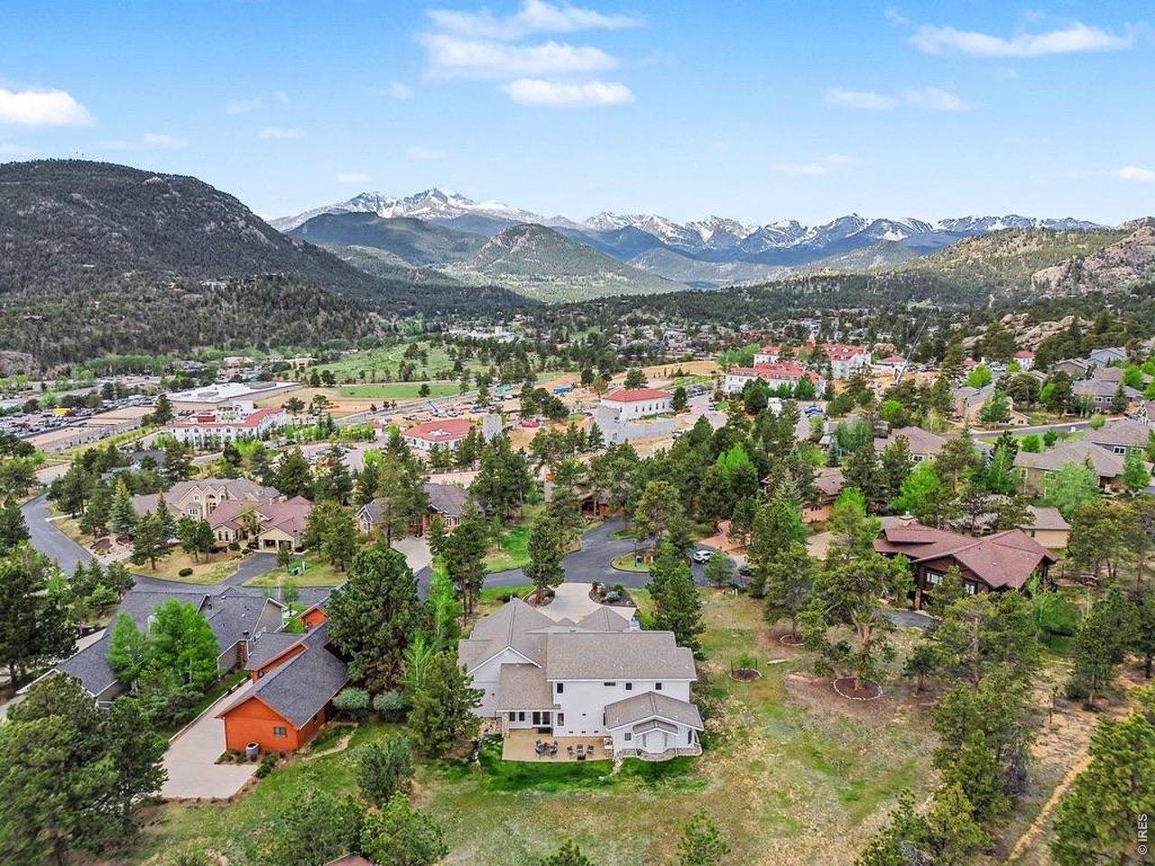 Image 3: Enjoy the mountain views and a walk to the Stanley Hotel to sit on the veranda with friends and relax. Image 3: Enjoy the mountain views and a walk to the Stanley Hotel to sit on the veranda with friends and relax.