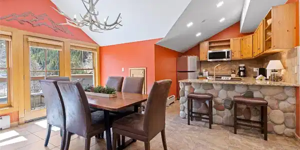 195 River Run Rd