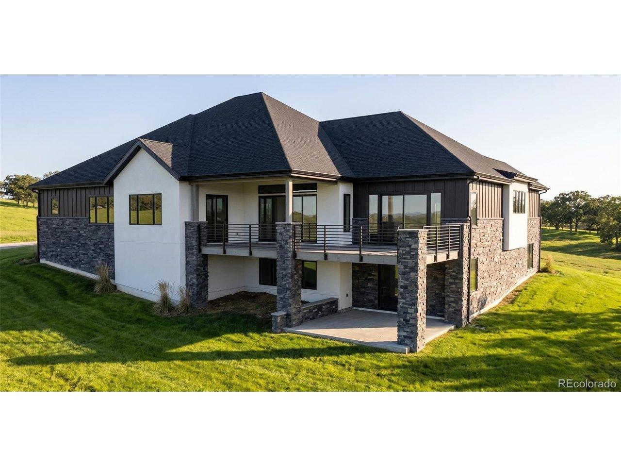 Image 3: Walkout basement with incredible views Image 3: Walkout basement with incredible views