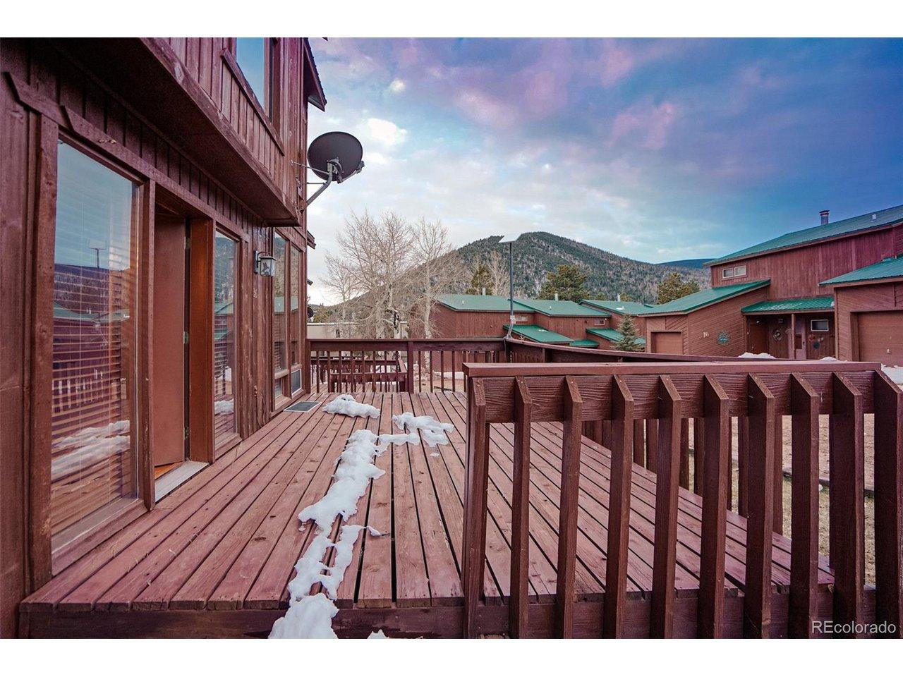 Image 4: Back Deck