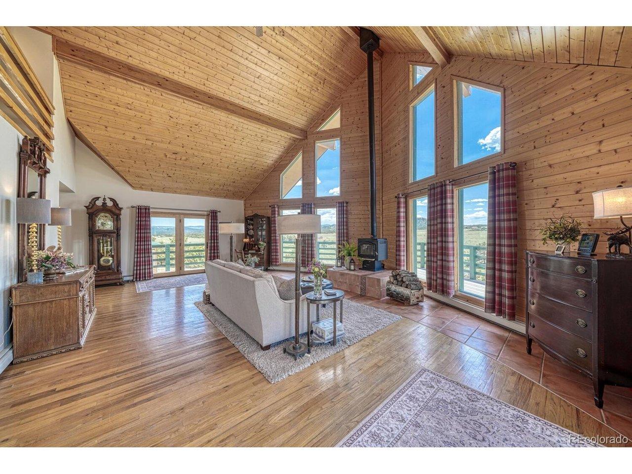 Image 4: Great Room Image 4: Great Room