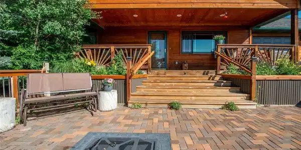 Image 3: Front Patio