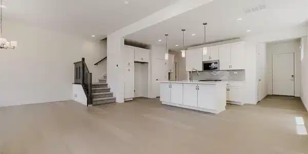 Image 4 Image 4
