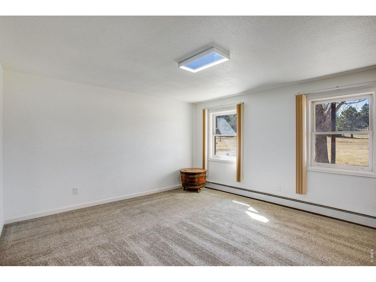 Image 4: Family Room Image 4: Family Room