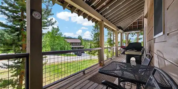 Image 3: Enjoying the Southern Views