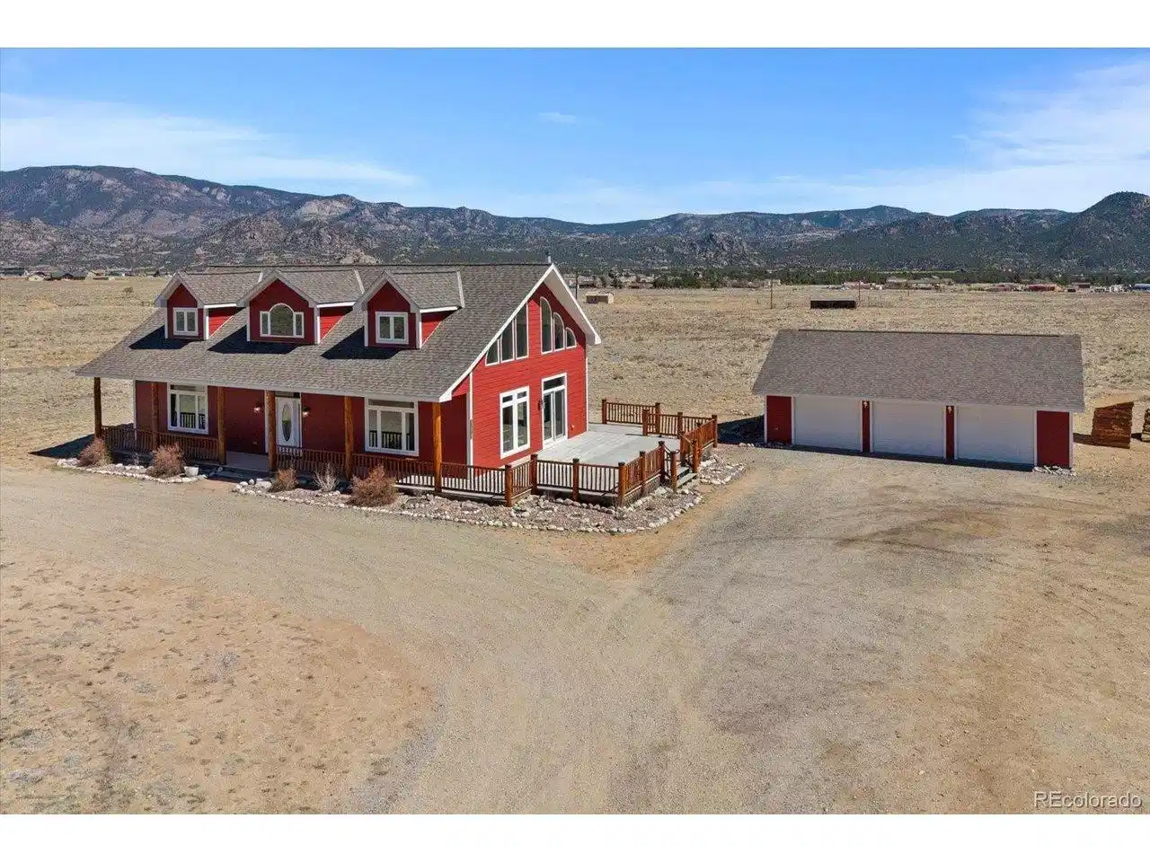 Image 1: 3 bed house on 10 acres! Image 1: 3 bed house on 10 acres!