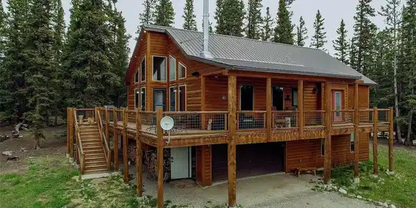 Image 3: Premier views