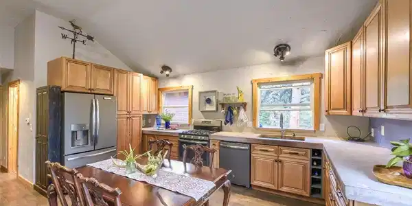 Image 4 Image 4