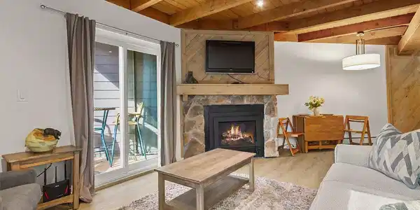 4200 Lodge Pole Cir