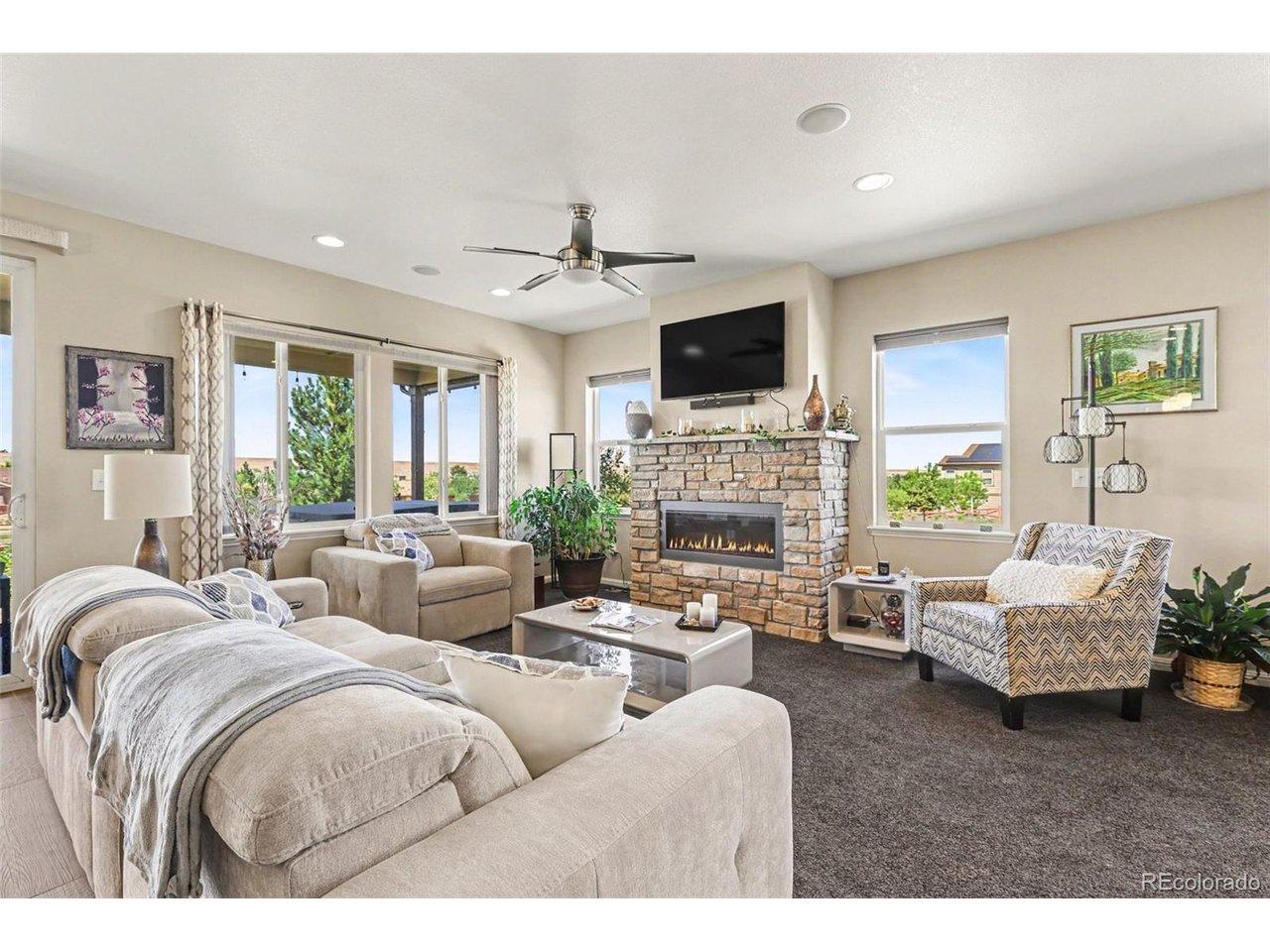 Image 3: Flat iron floor plan with everything you need on main level Image 3: Flat iron floor plan with everything you need on main level