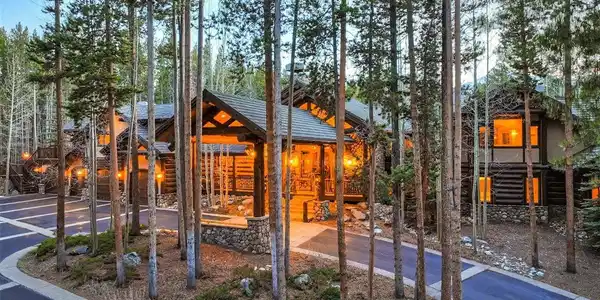 263 Tarnwood Dr