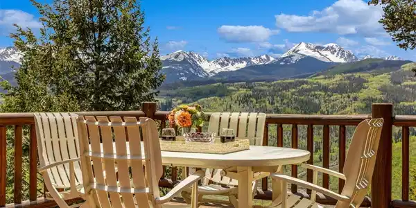 Image 2: Deck seating area
