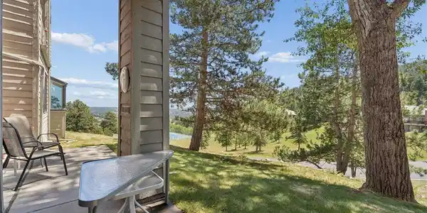 752 Ridgeside Dr