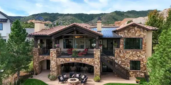 7188 Raphael Ln