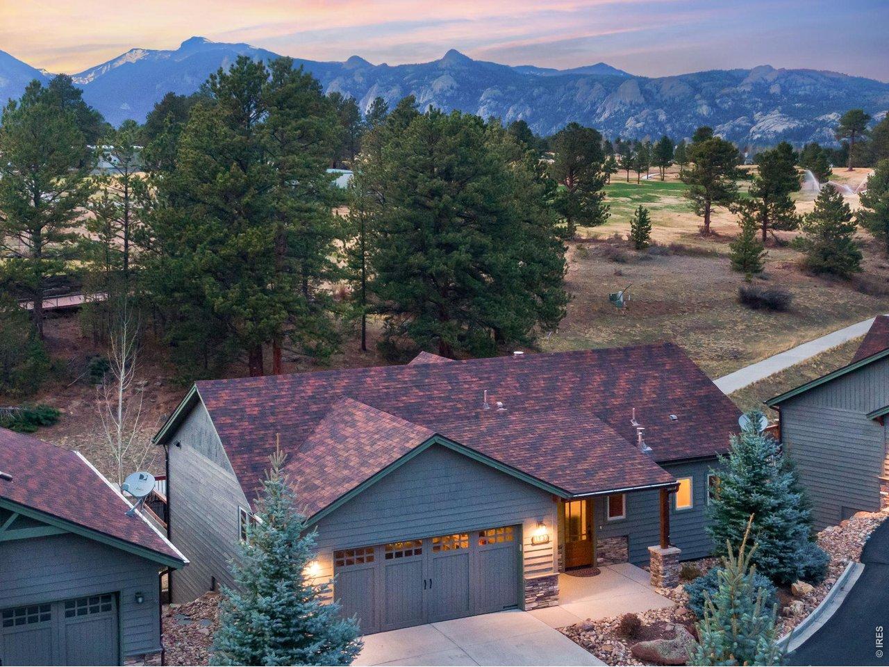 Image 4: Golf course and mountain views! Image 4: Golf course and mountain views!