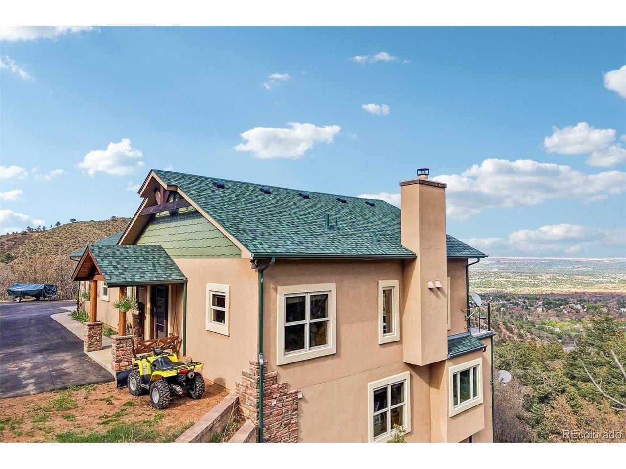Image 4: Front of this immaculate mountain home. Just look at those views!!! Image 4: Front of this immaculate mountain home. Just look at those views!!!