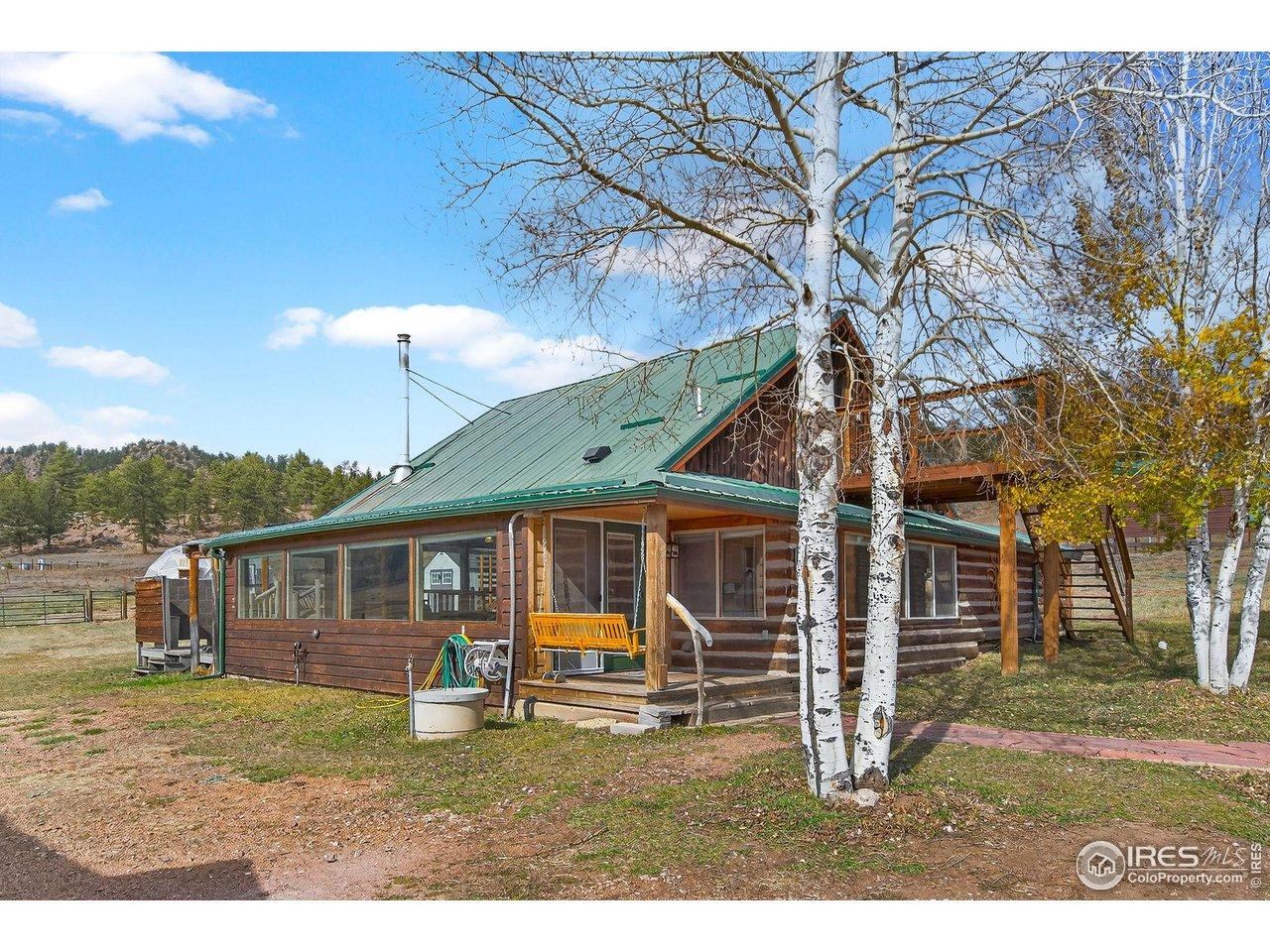 Image 4: ORIGINAL LOG HOME Image 4: ORIGINAL LOG HOME