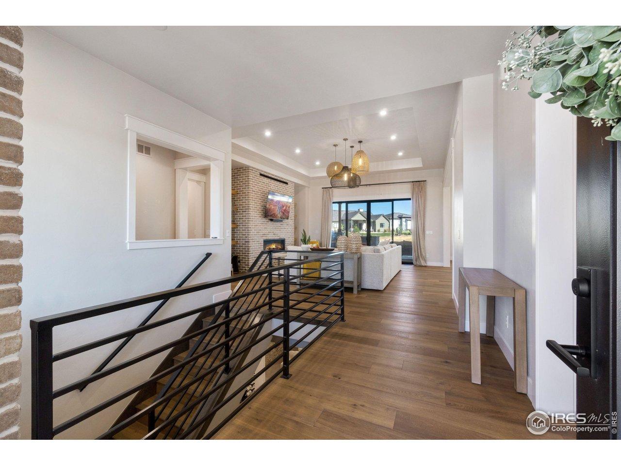 Image 2: View upon entry Image 2: View upon entry