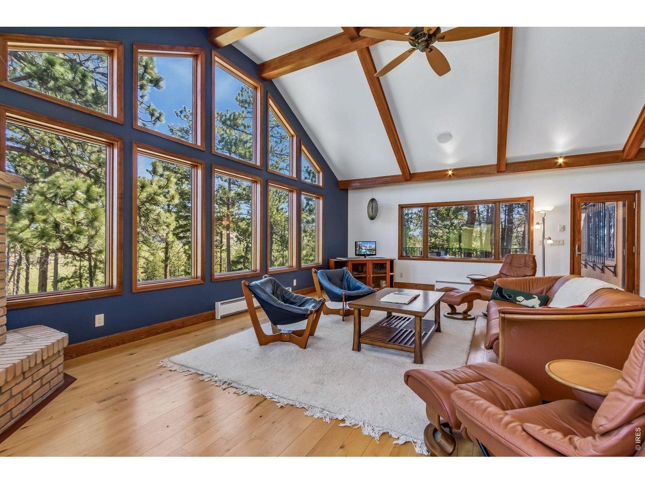 Image 4: Amazing Living room rich with European Design Image 4: Amazing Living room rich with European Design