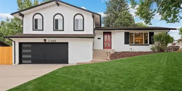 7345 E Hinsdale Pl