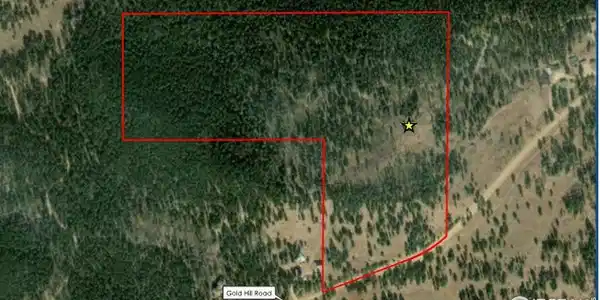 Image 4: aerial of property boundaries bordering National Forest