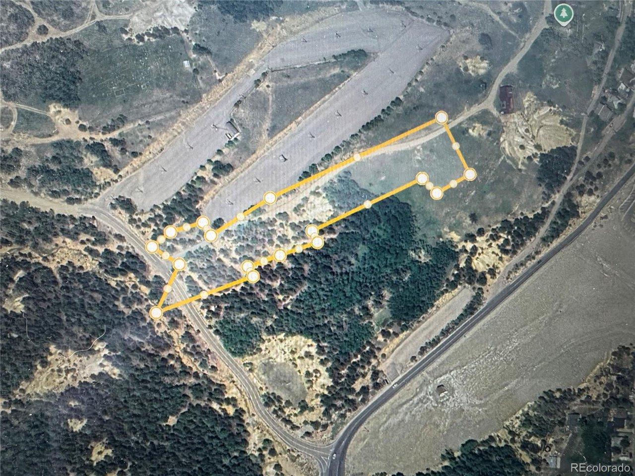 Image 2: Approx Property Lines Image 2: Approx Property Lines