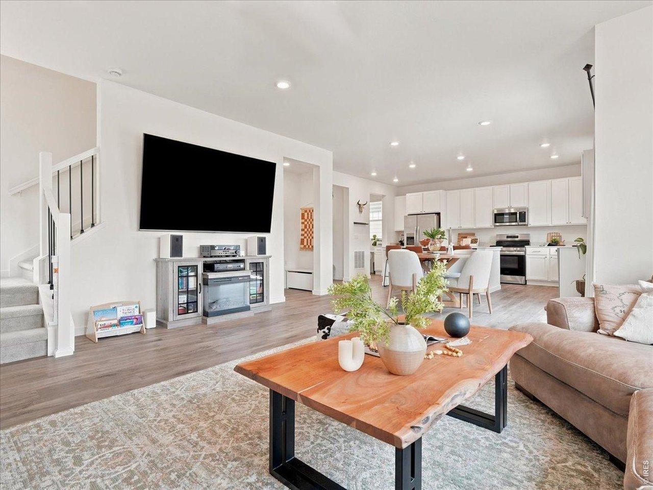 Image 4: Open-concept main living space. Image 4: Open-concept main living space.