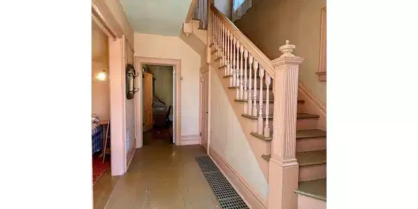 Image 2: Foyer Image 2: Foyer