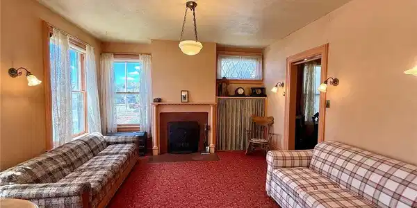Image 3: Living area Image 3: Living area