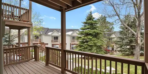 Image 3: Great covered outdoor space Image 3: Great covered outdoor space
