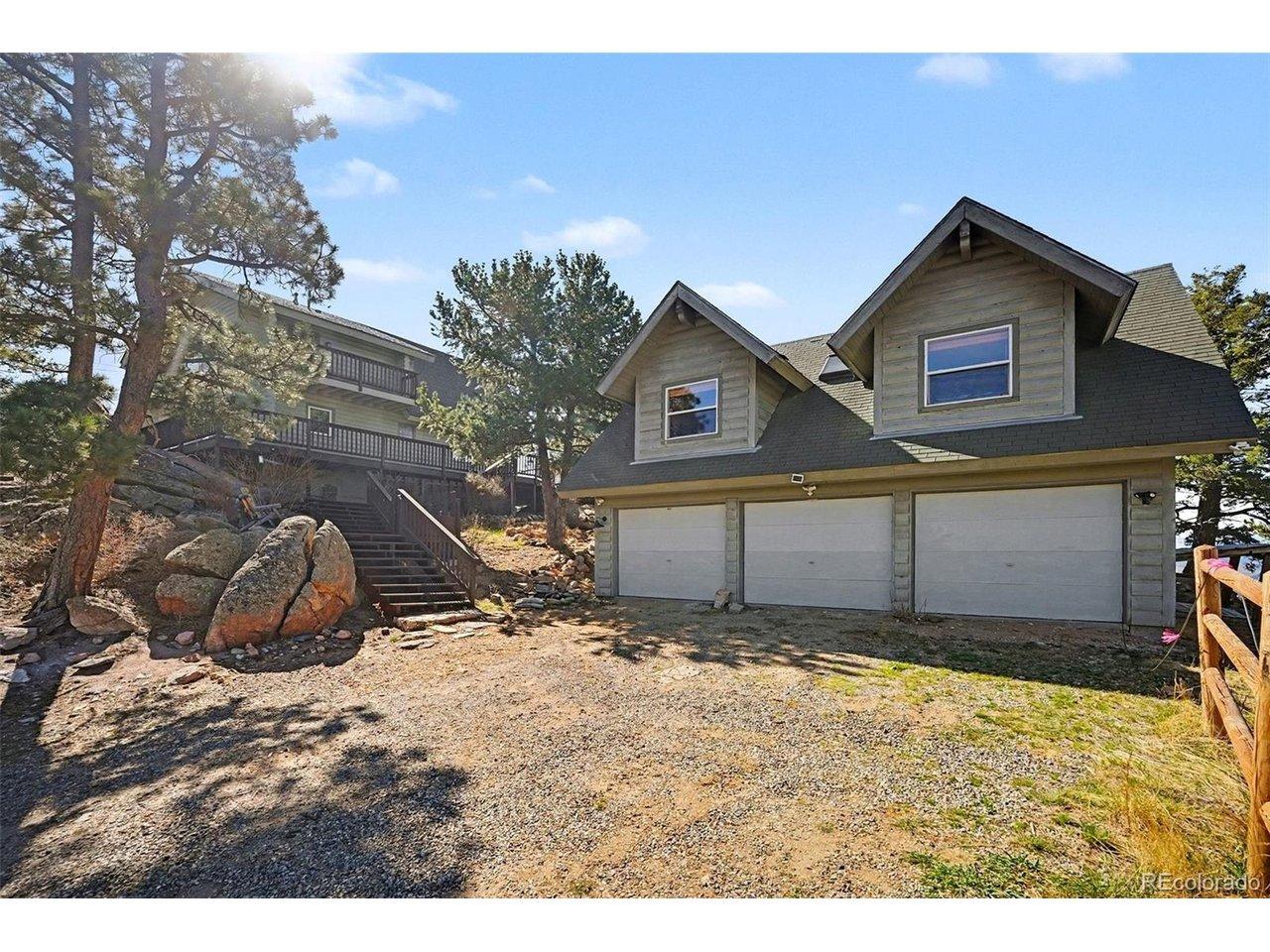 Image 2: Custom log home with detached 3-car garage and ADU on top Image 2: Custom log home with detached 3-car garage and ADU on top