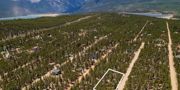 Image 2: Lot lines are approximate.