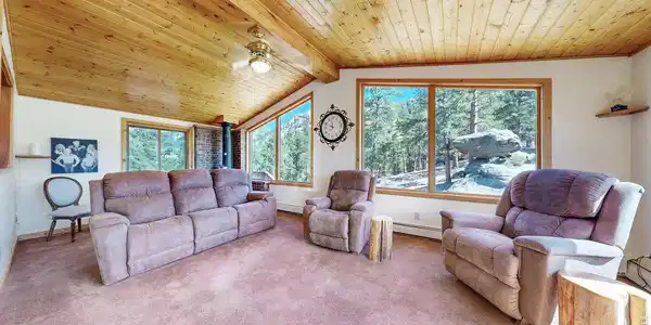 Image 4: Living room Image 4: Living room