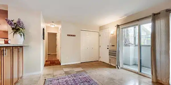 Image 4: 10 Living Room.jpg Image 4: 10 Living Room.jpg