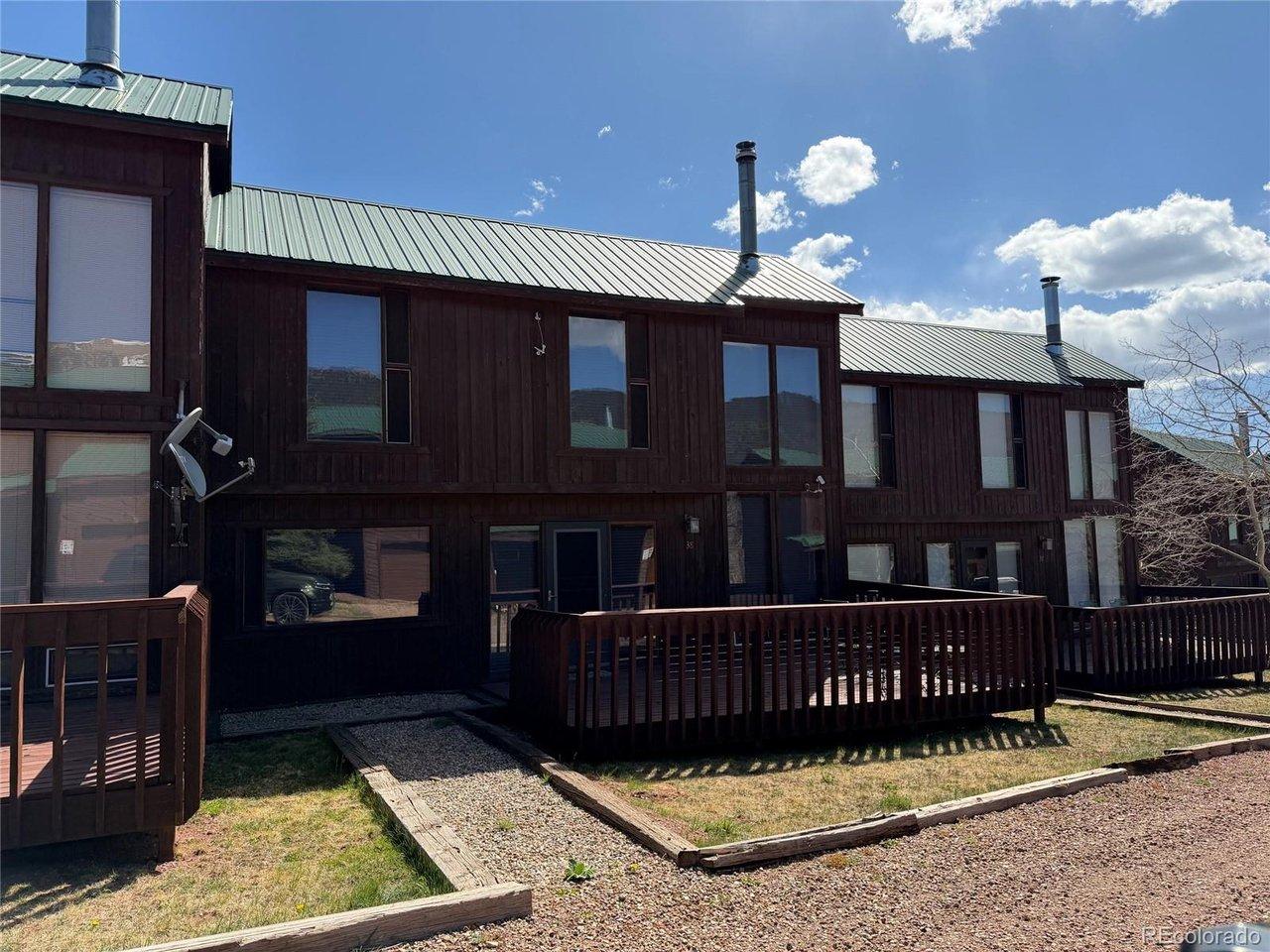 Image 3: Back Deck